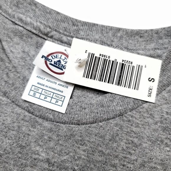 3/$15 | The Internet Never Forgets Graphic Tee | S - Picture 6 of 7